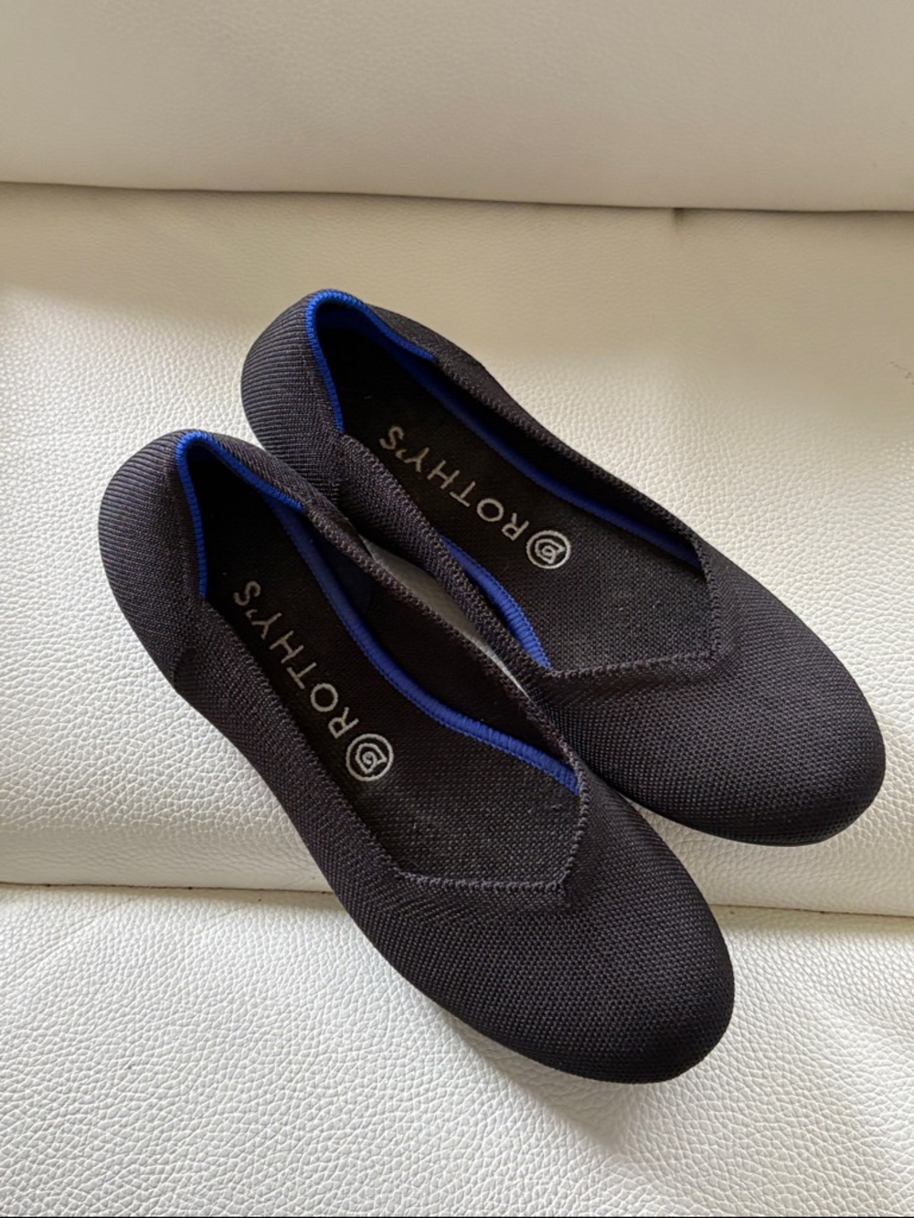 Rothy’s The Flat Round Toe Women's Size 9 Black Flats Comfort Slip On Shoes - Picture 13 of 13
